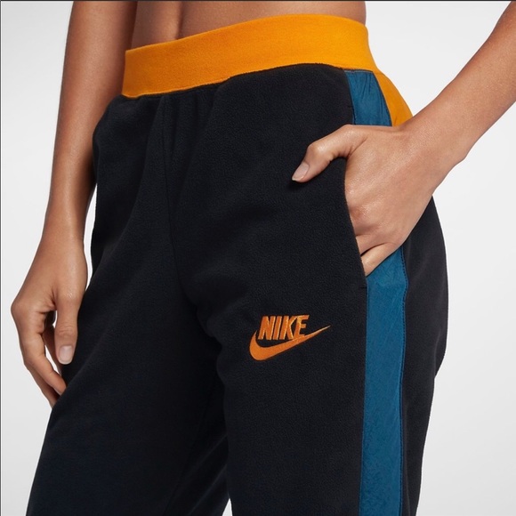 NWT Nike Women’s Fleece Sportswear Pants - Picture 6 of 8